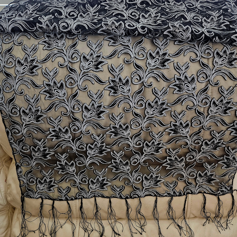 Chic Floral Lace Scarf in Black and White